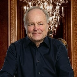 Clive Anderson’s My Seven Wonders 4****