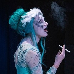 Swan? Lauren Brady and HEYwire Theatre 4.5 ****