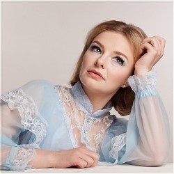 Abby Howell’s: Welcome to My Dream 3.5***
