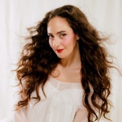 Cat Cohen: Broad Strokes 4.5****
