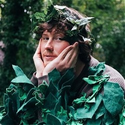 Treeeeee – 3***