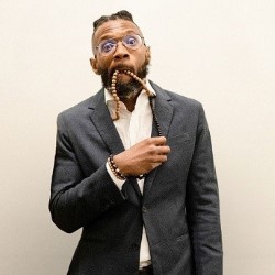 Seaton Smith : Trauma Bonding 4****