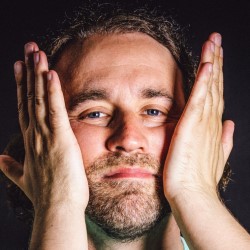 Ralph Brown – Dead Inside 4****