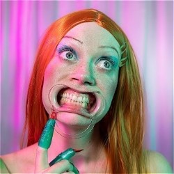 Fanny Bleach: The Nearly Naked Show ★★★