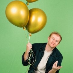 Hoani Hoani Hoani Must Be Funny in a Rich Man’s World  4****