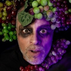 Planet Of The Grapes – An Epic, Tabletop, Sci-Fi Adventure   4****