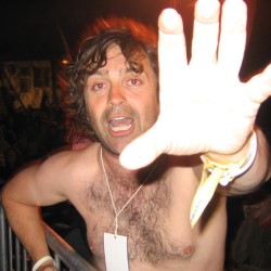 Phil Nichol – The Naked Racist 4***